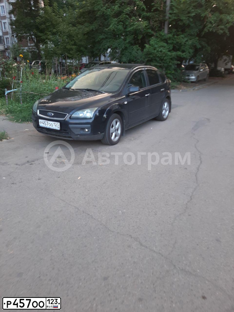 Фото автомобиля FORD FOCUS, 2006 — госномер Р457ОО123. Цвет: ЧЕРНЫЙ