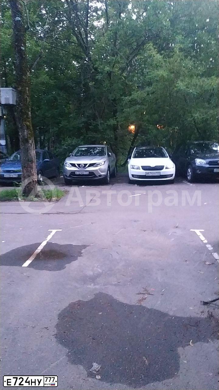 Фото автомобиля RENAULT DUSTER, 2014 — госномер С361ТУ777. Цвет: СВЕТЛО-СЕРЫЙ