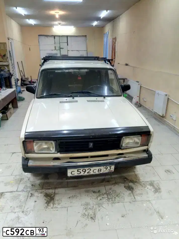 Фото автомобиля LADA 2104, 2000 — госномер С592СВ93. Цвет: СЛИВОЧНО-БЕЛЫЙ