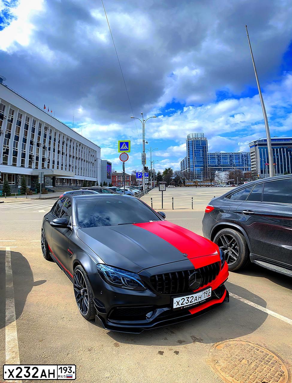 Фото автомобиля MERCEDES C-KLASSE, 2016 — госномер Х232АН193. Цвет: БЕЛЫЙ