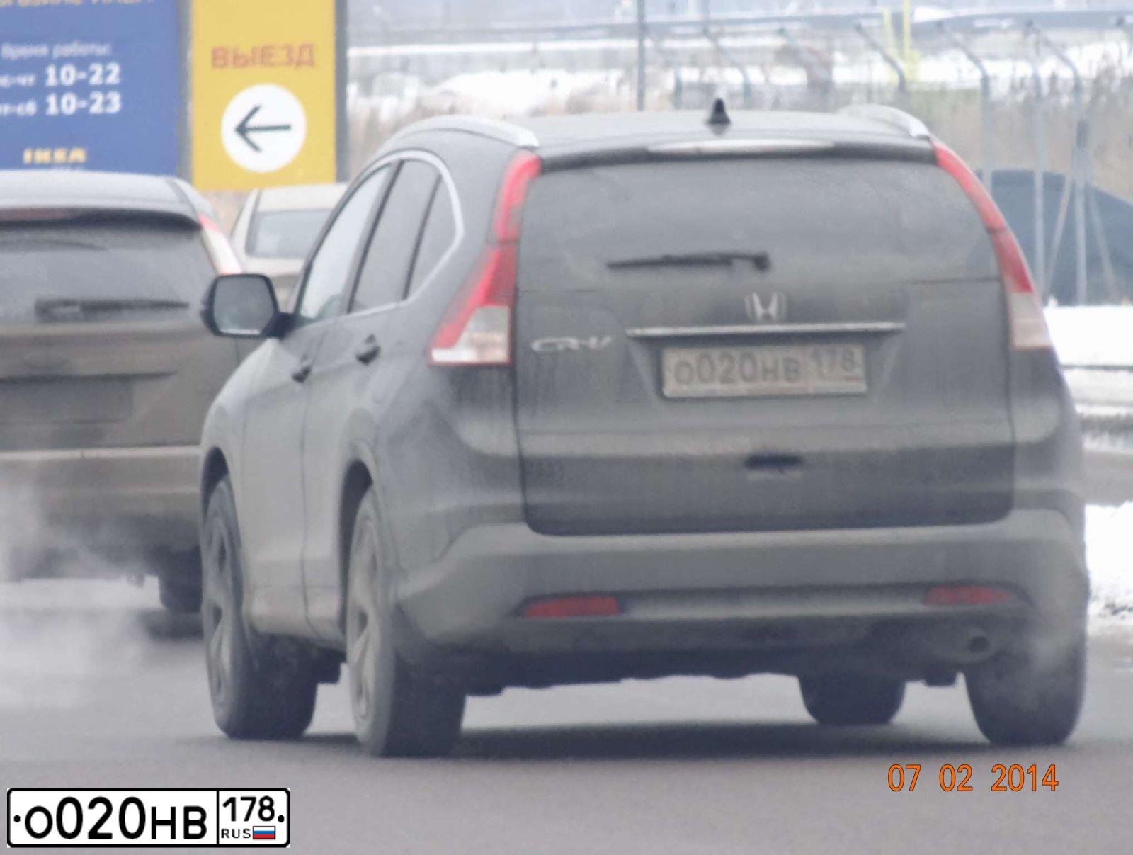 Фото автомобиля HONDA CR-V, 2013 — госномер Е178ТР76. Цвет: ЧЕРНЫЙ