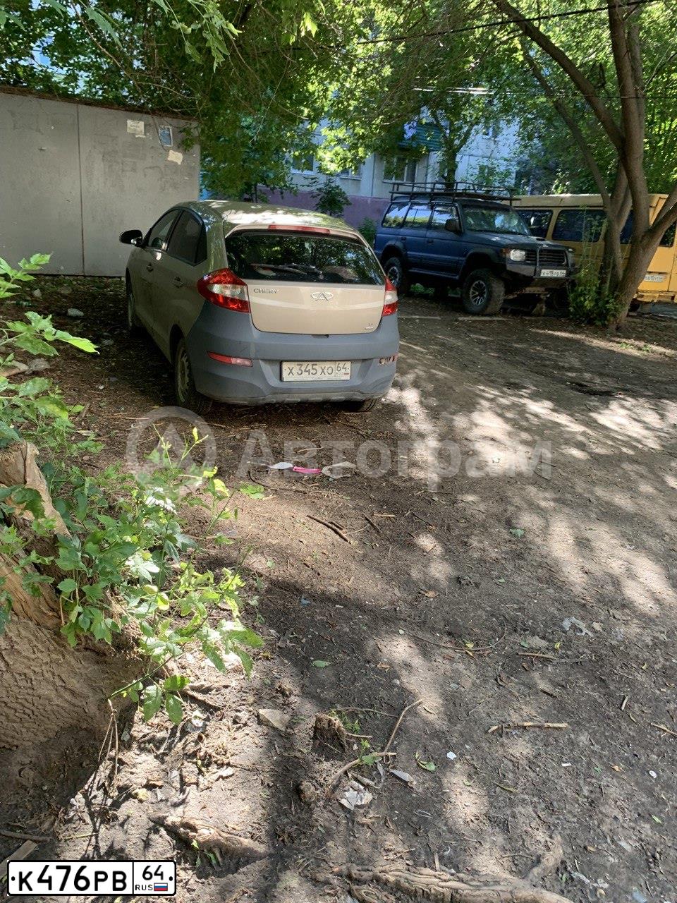 Фото автомобиля FORD FOCUS, 2006 — госномер К476РВ64. Цвет: ТЕМНО СИНИЙ
