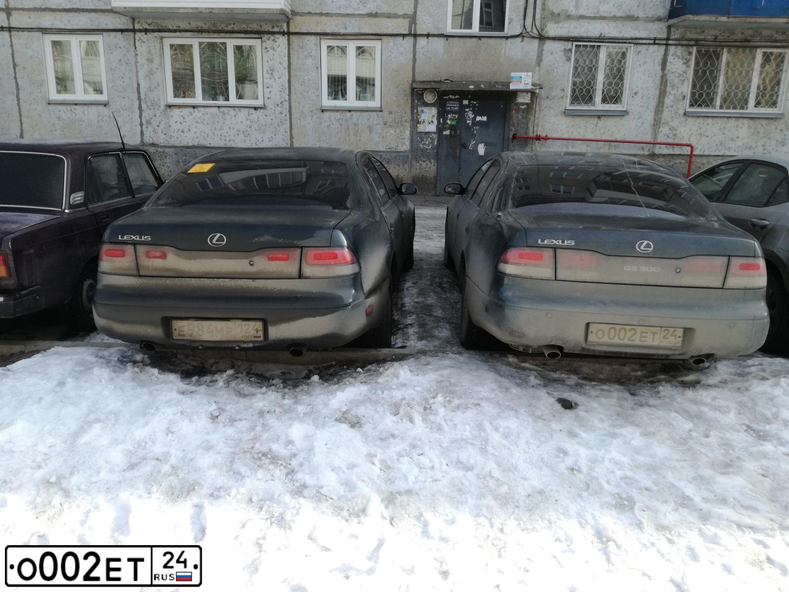 Фото автомобиля LEXUS GS, 1994 — госномер О002ЕТ24. Цвет: ЗЕЛЕНЫЙ