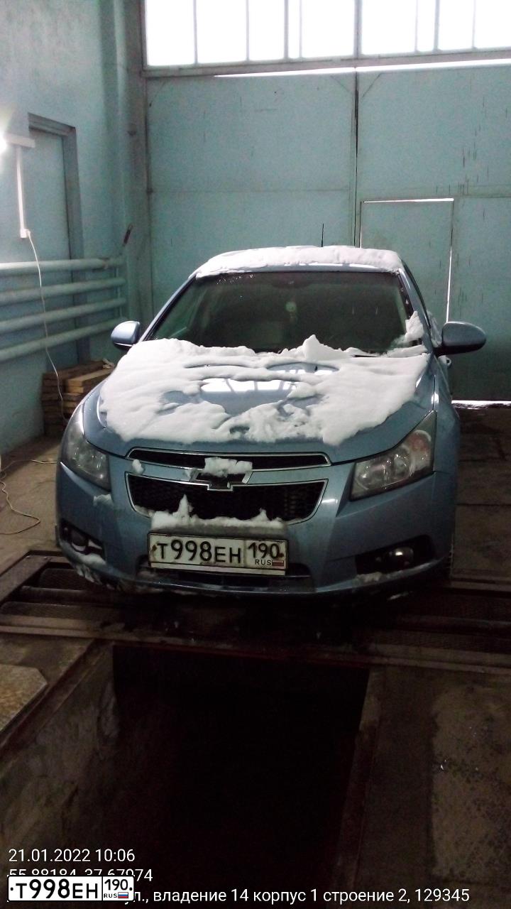 Фото автомобиля CHEVROLET CRUZE, 2009 — госномер В125НТ156. Цвет: СЕРЫЙ МЕТАЛЛИК