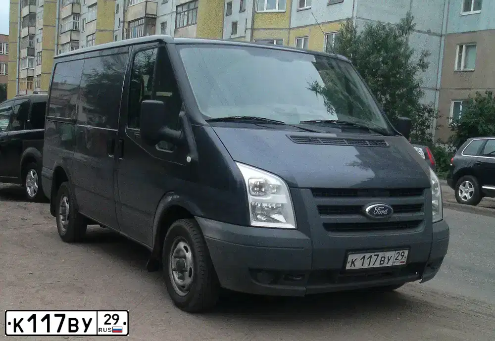 Фото автомобиля FORD TRANSIT, 2011 — госномер К117ВУ29. Цвет: ТЕМНО-СЕРЫЙ