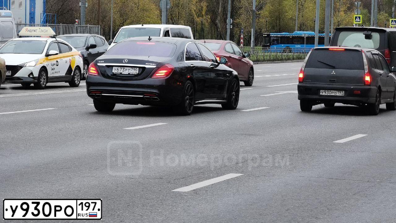 Фото автомобиля MITSUBISHI  LANCER 1.6 STW, 2006 — госномер Т015ТЕ198. Цвет: СЕРЫЙ