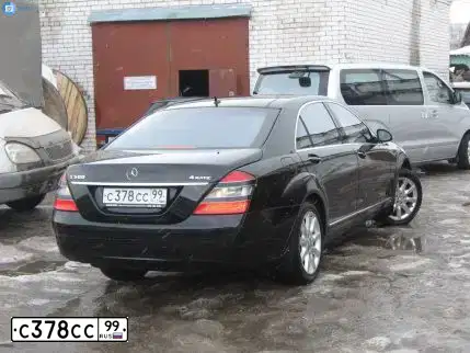 Фото автомобиля MERCEDES S-KLASSE, 2018 — госномер С378СС99. Цвет: ЧЕРНЫЙ