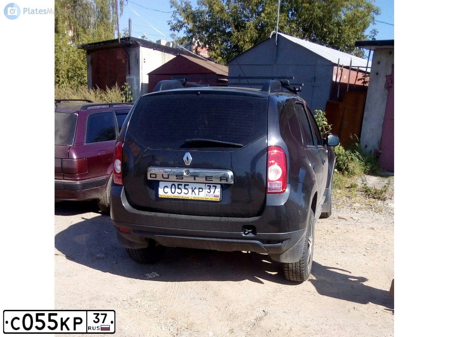 Фото автомобиля RENAULT DUSTER, 2014 — госномер Н121СР716. Цвет: ЧЕРНЫЙ