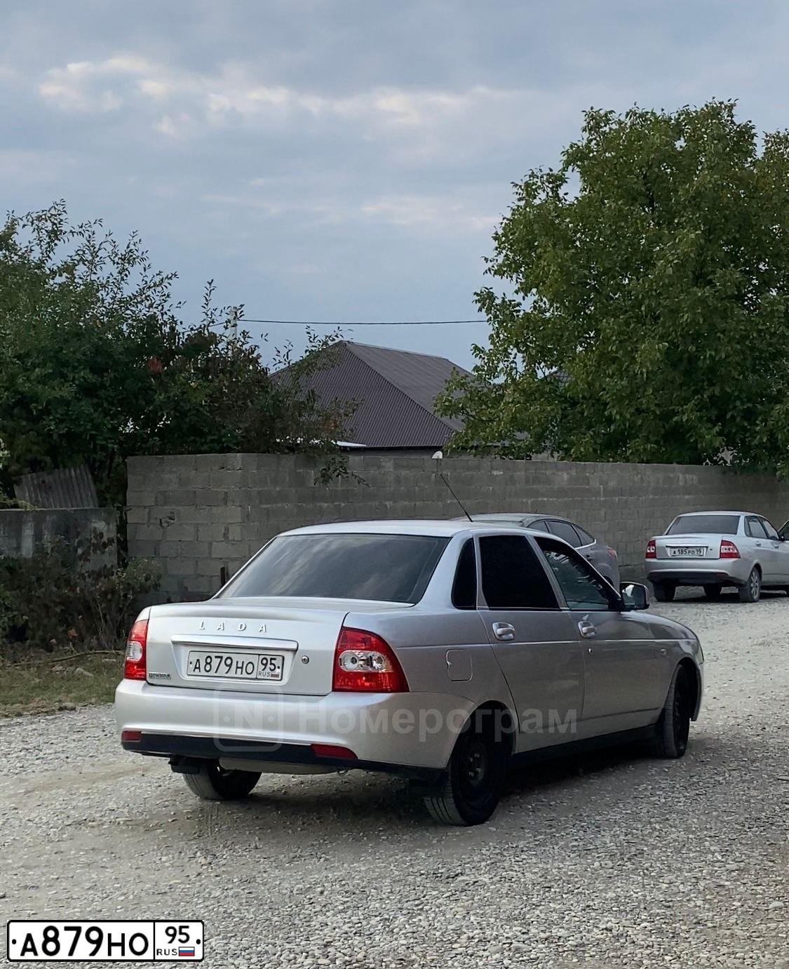 Фото автомобиля LADA 2170 PRIORA, 2011 — госномер А879НО95. Цвет: СВЕТЛО-СЕРЕБРИСТЫЙ МЕТАЛЛ
