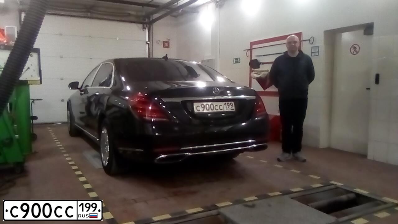Фото автомобиля MERCEDES S-KLASSE, 2009 — госномер С900СС199. Цвет: ЧЕРНЫЙ