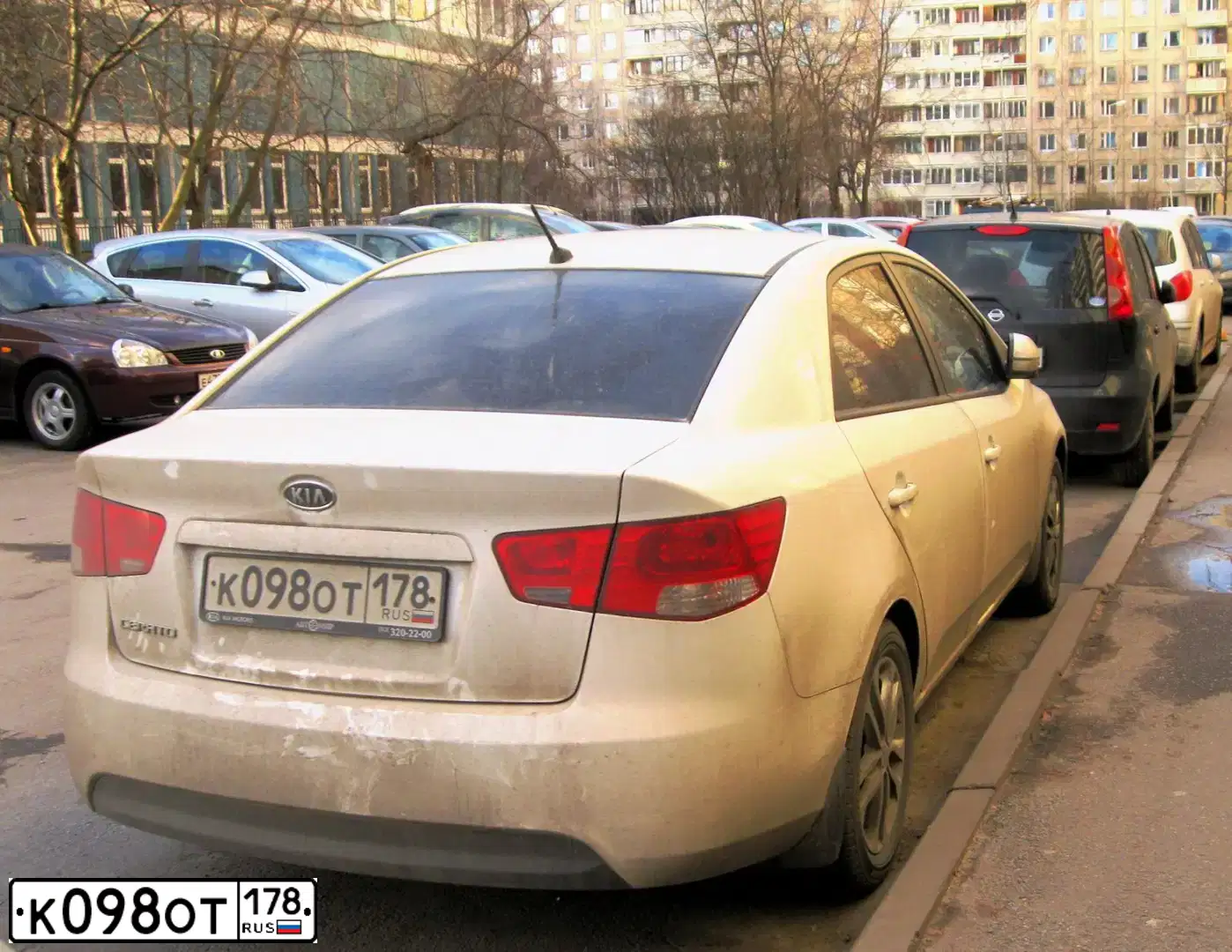 Фото автомобиля KIA CERATO, 2012 — госномер О051ТО32. Цвет: Белый