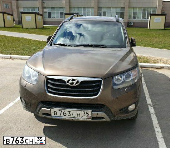 Фото автомобиля HYUNDAI SANTA FE, 2011 — госномер В888ЕТ37. Цвет: Коричневый