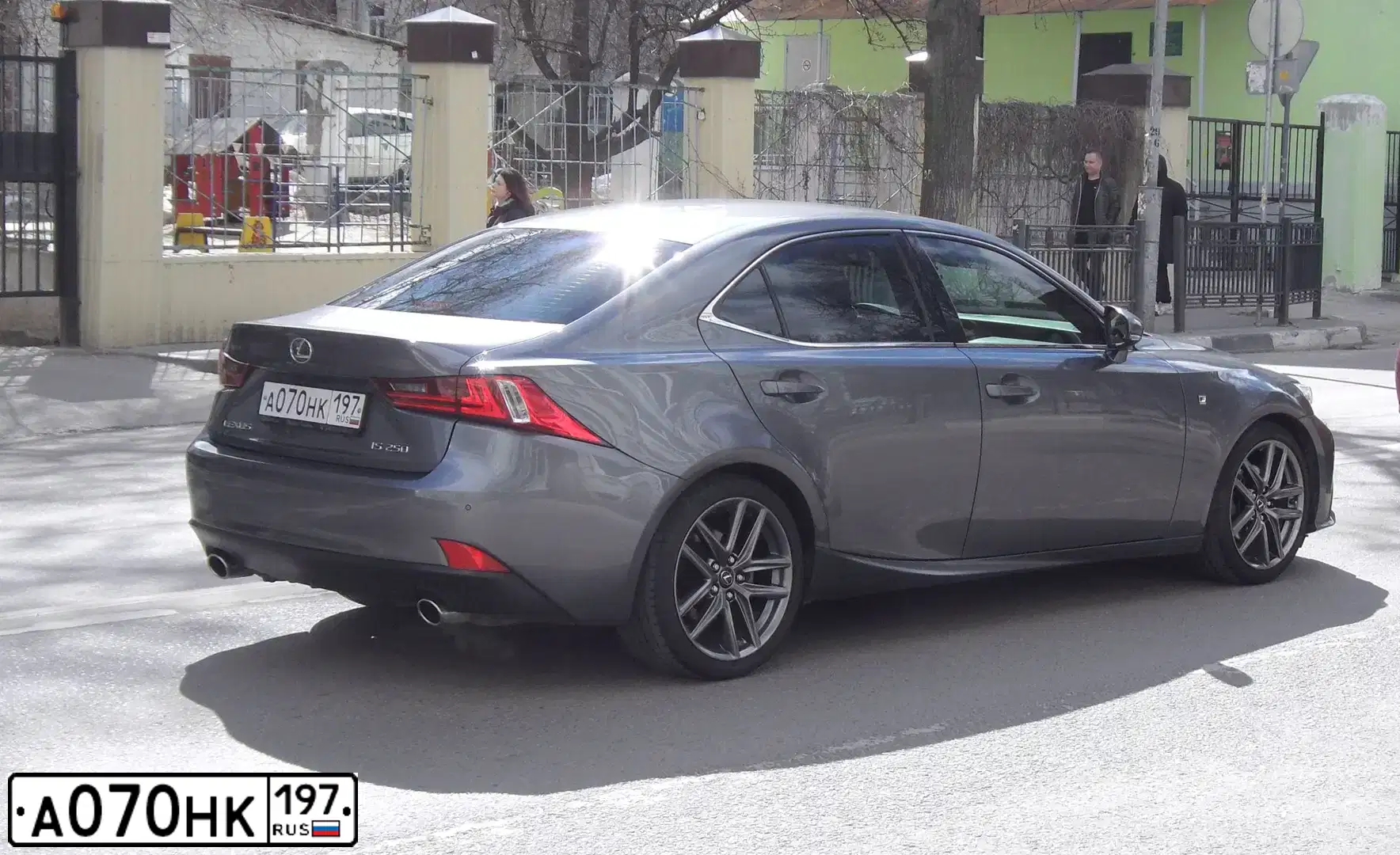 Фото автомобиля MITSUBISHI LANCER, 2006 — госномер А271ТТ196. Цвет: СИНИЙ