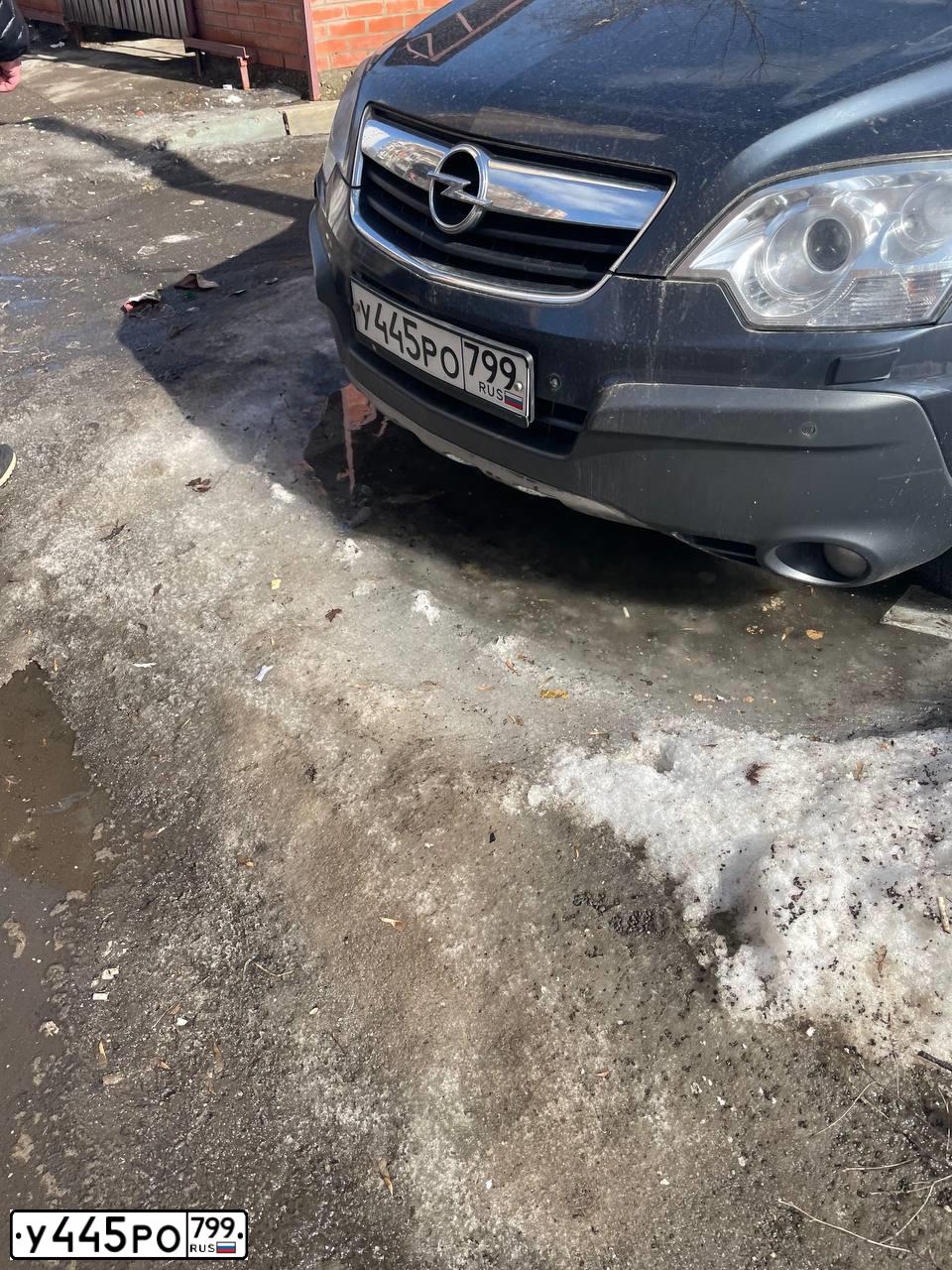 Фото автомобиля OPEL ANTARA, 2008 — госномер К373СС199. Цвет: ТЕМНО-СЕРЫЙ