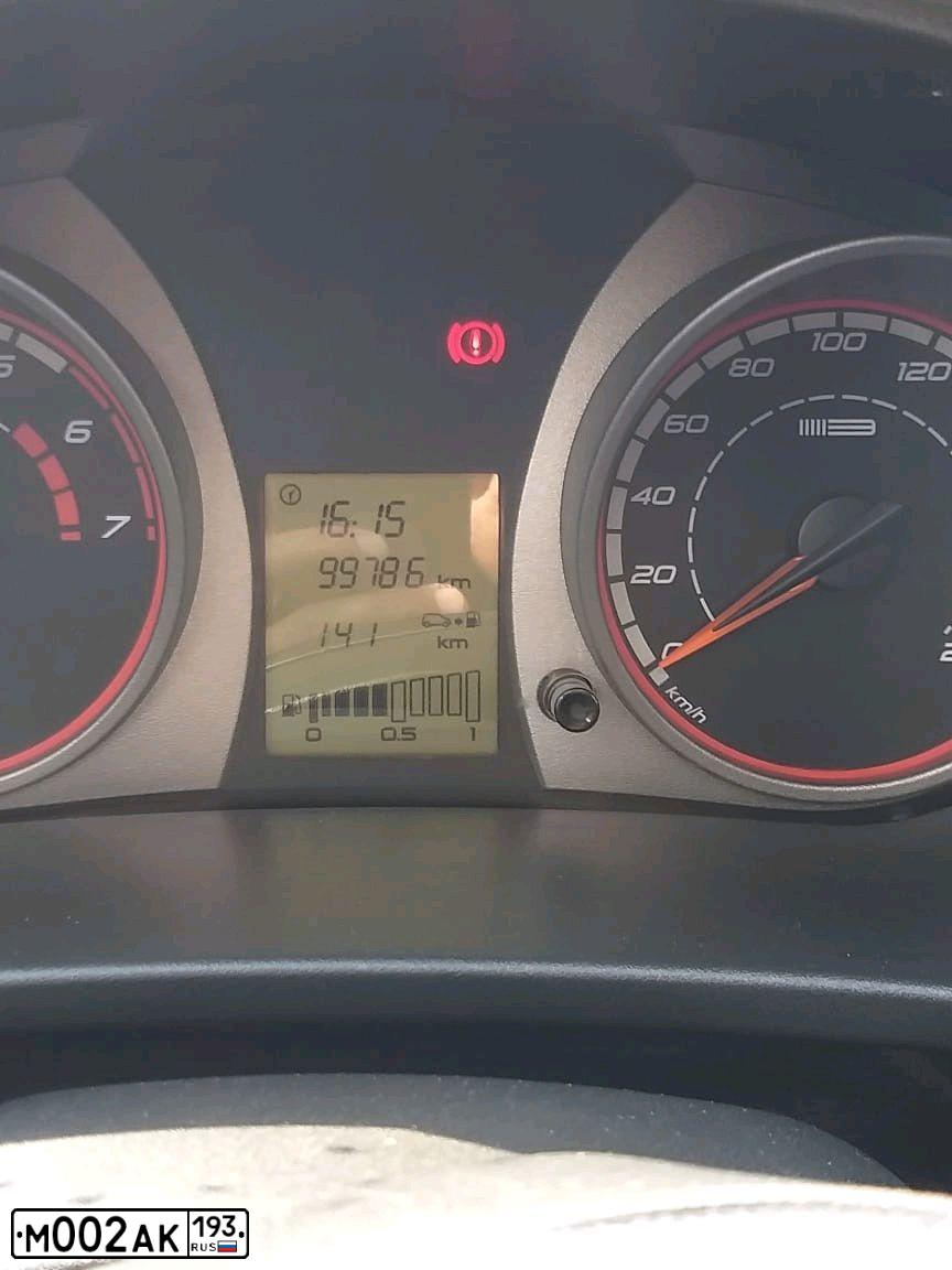 Фото автомобиля FORD FOCUS, 2014 — госномер К020МН05. Цвет: ЧЕРНЫЙ
