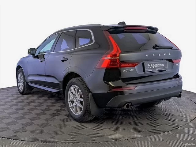 Фото автомобиля VOLVO XC60, 2019 — госномер О860АМ790. Цвет: ЧЕРНЫЙ