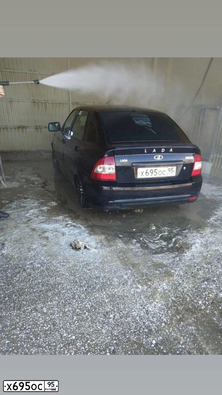 Фото автомобиля LADA 2172 PRIORA, 2008 — госномер В207ХХ161. Цвет: СИНЕ-ЧЕРНЫЙ