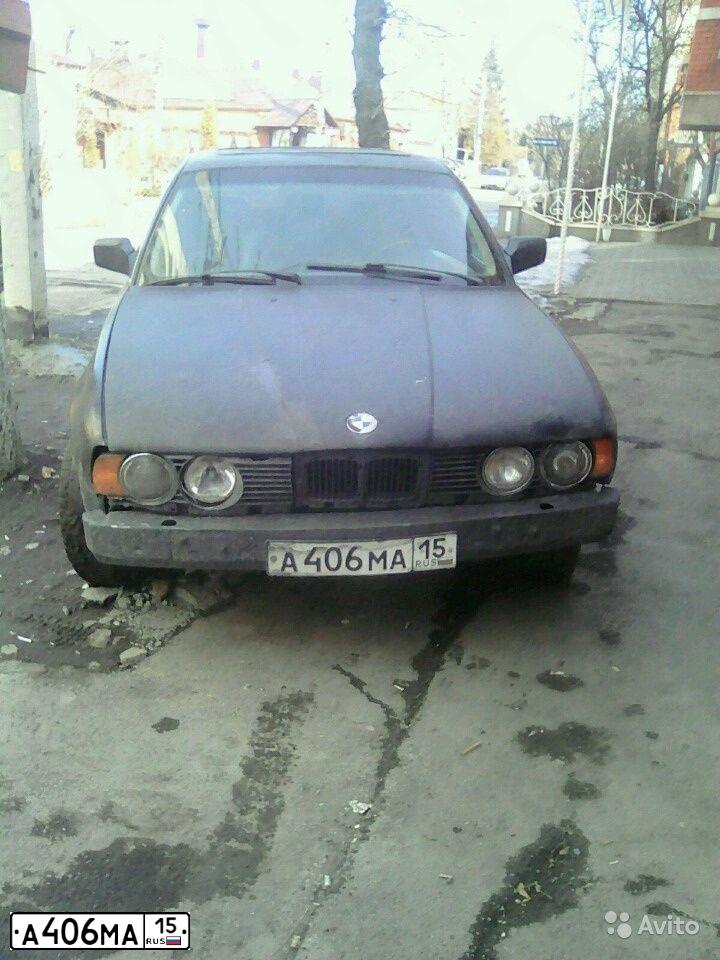 Фото автомобиля BMW SERIE 5, 1991 — госномер Е034ЕЕ15. Цвет: ЧЕРНЫЙ