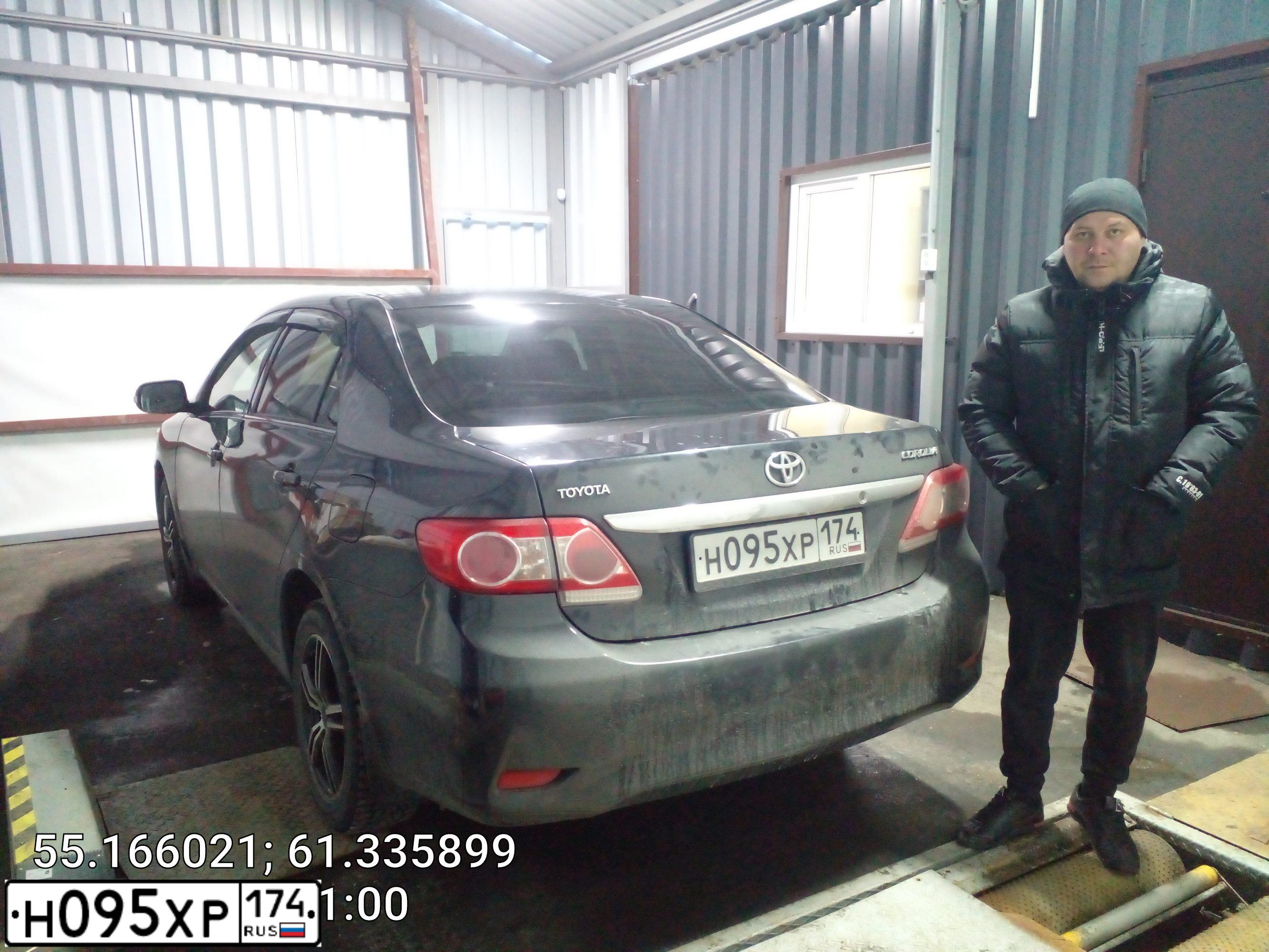 Фото автомобиля MITSUBISHI OUTLANDER, 2008 — госномер В333АВ790. Цвет: ЧЕРНЫЙ