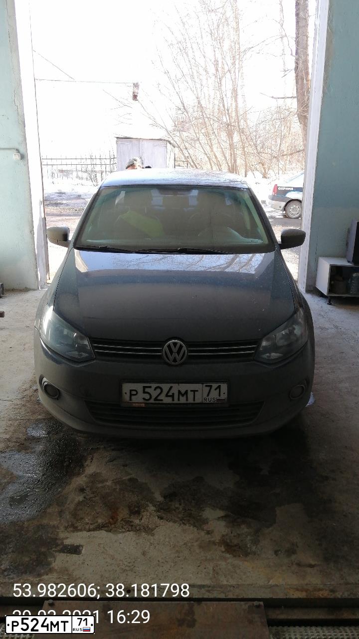 Фото автомобиля VOLKSWAGEN POLO, 2014 — госномер Р524МТ71. Цвет: ТЕМНО-СИНИЙ