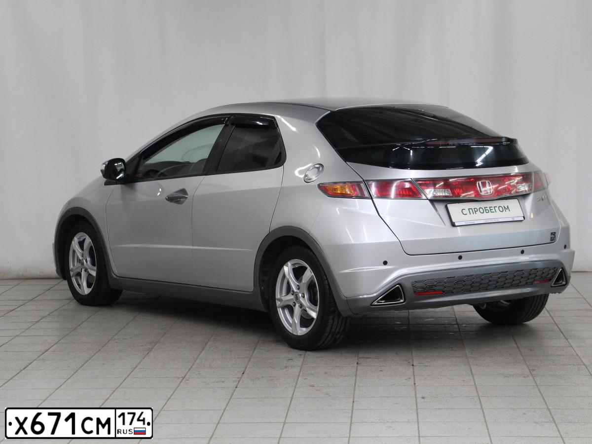 Фото автомобиля HONDA CIVIC, 2006 — госномер К991ОС177. Цвет: Серебристый