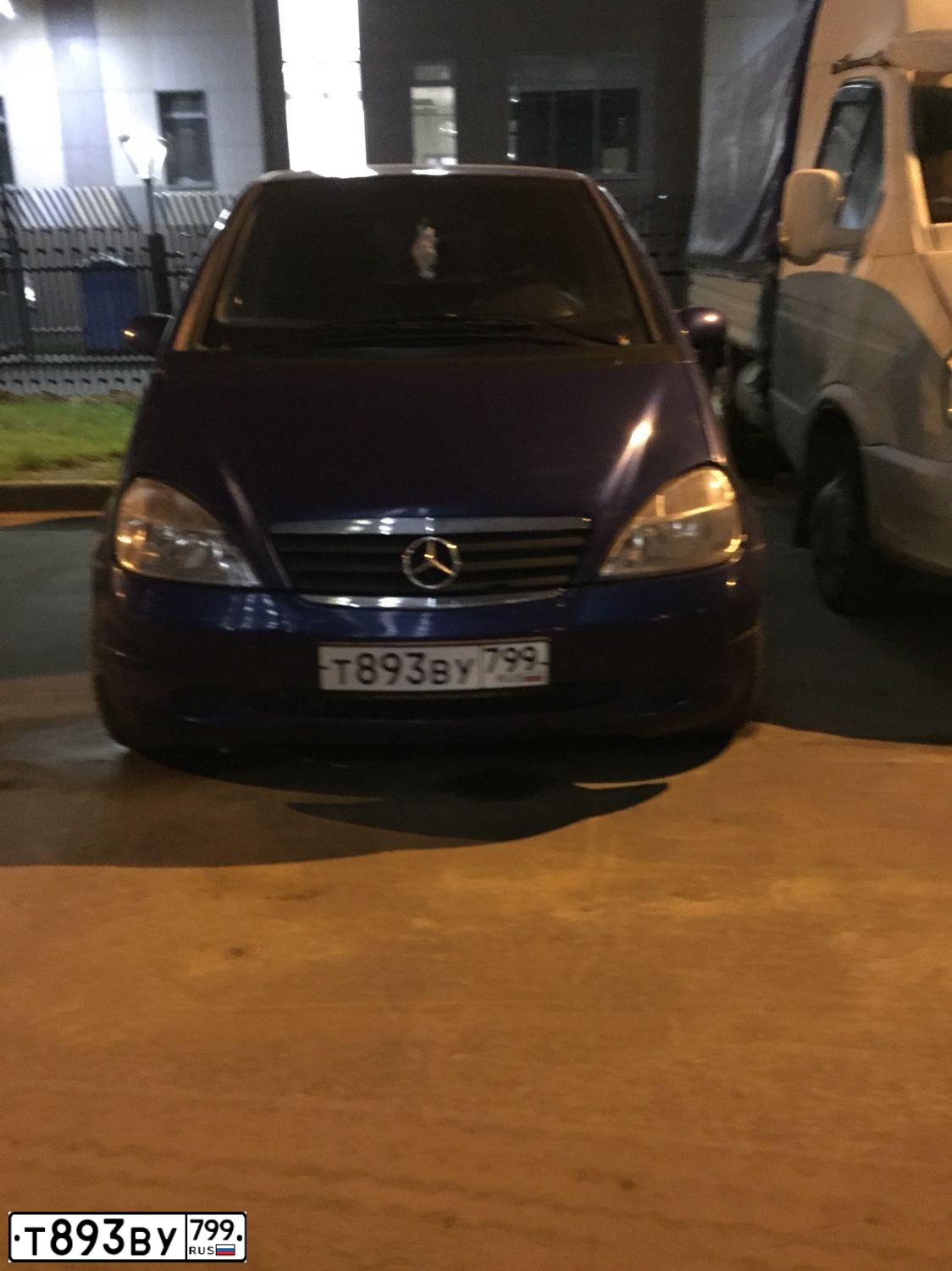 Фото автомобиля MERCEDES A-KLASSE, 1999 — госномер Т893ВУ799. Цвет: синий