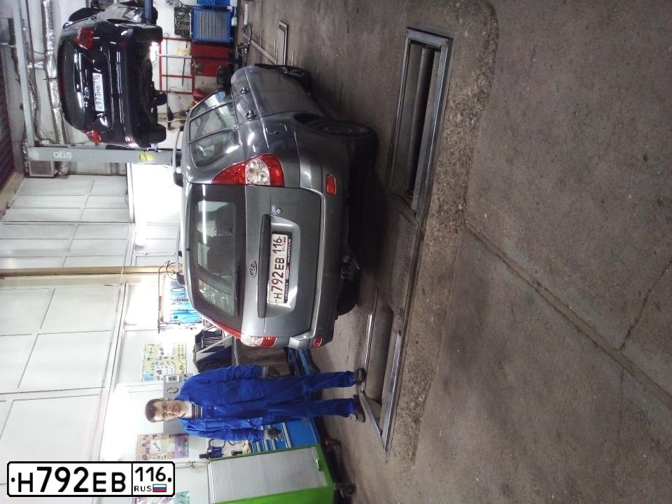 Фото автомобиля LADA PRIORA, 2010 — госномер М284УМ716. Цвет: СРЕДНИЙ СЕРО-ЗЕЛЕНЫЙ МЕТ
