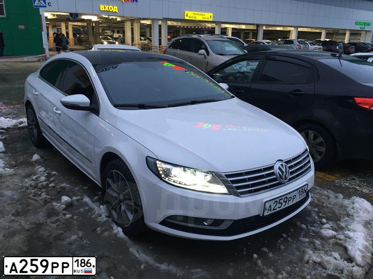 Фото автомобиля VOLKSWAGEN PASSAT, 2013 — госномер А099ХЕ186. Цвет: Белый