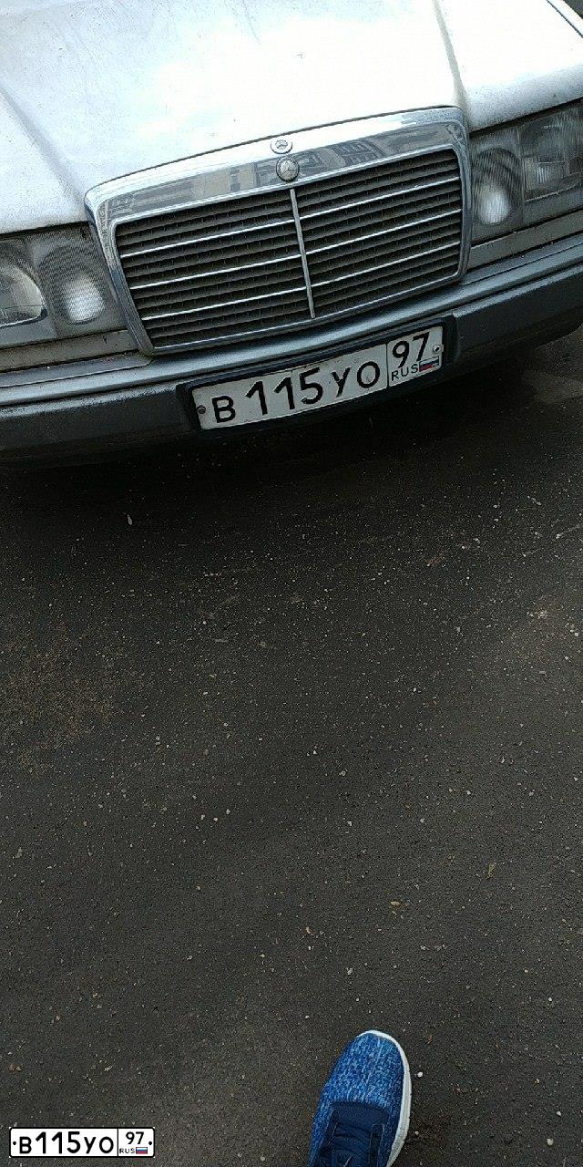 Фото автомобиля MERCEDES E-KLASSE, 1991 — госномер В115УО97. Цвет: СЕРЫЙ
