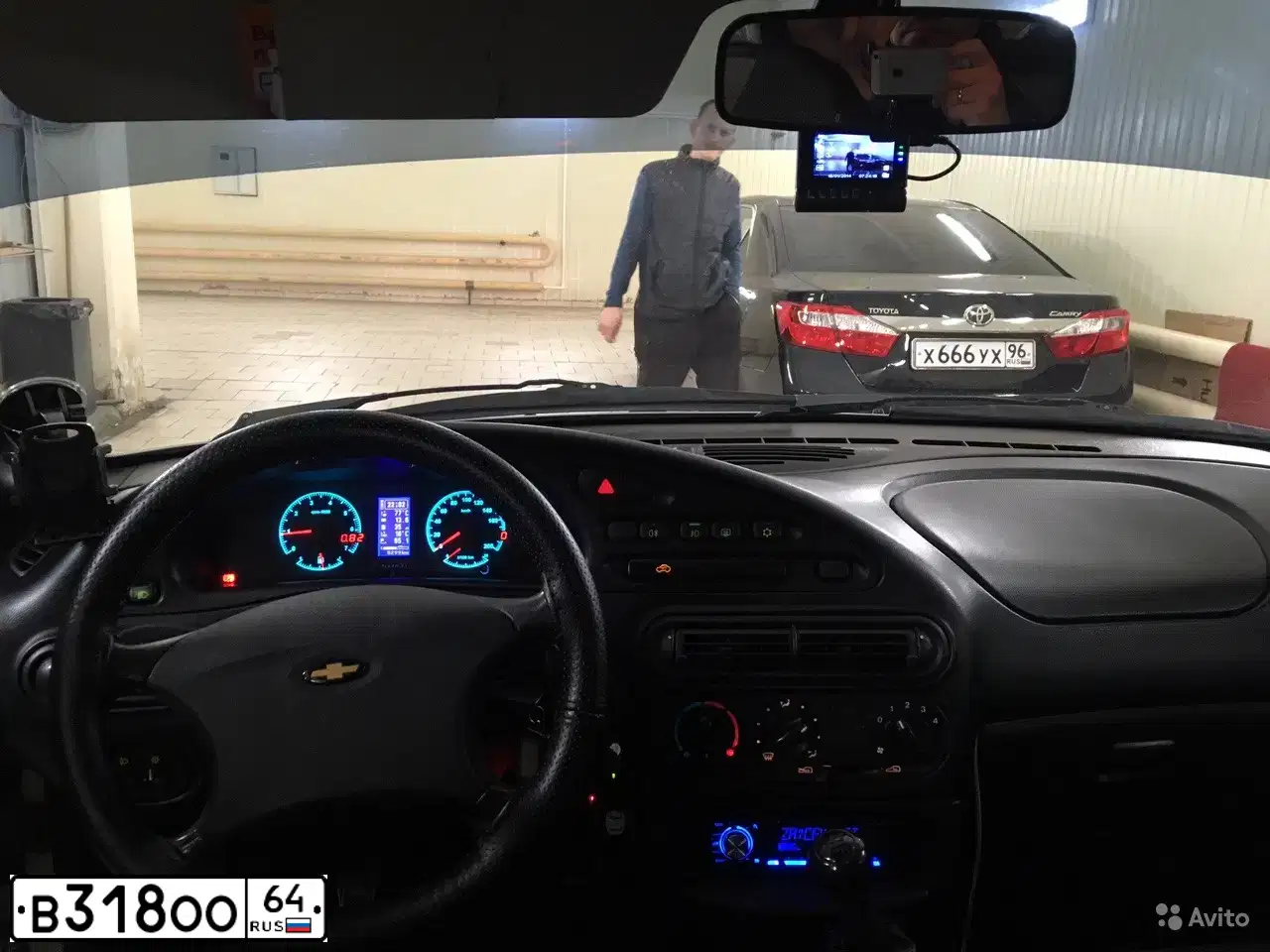 Фото автомобиля LADA 2106, 2000 — госномер В318ОО64. Цвет: КРАСНЫЙ