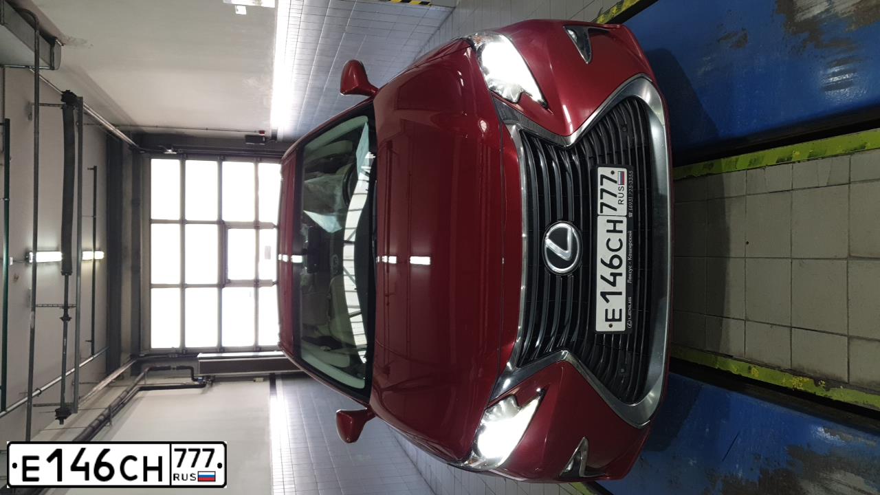 Фото автомобиля LEXUS ES, 2016 — госномер Е146СН777. Цвет: КРАСНЫЙ