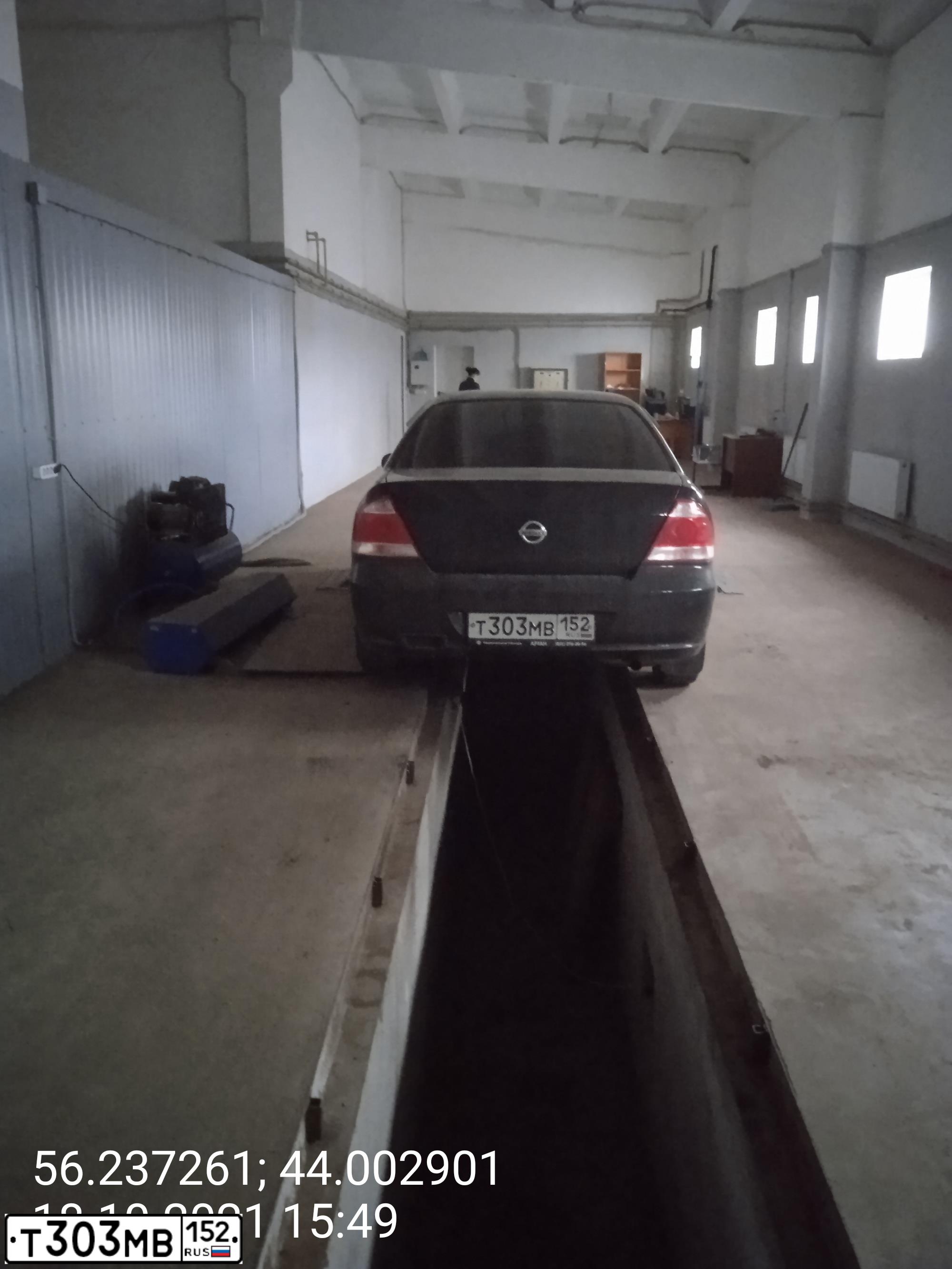 Фото автомобиля NISSAN ALMERA, 2010 — госномер Т303МВ152. Цвет: ЧЕРНЫЙ