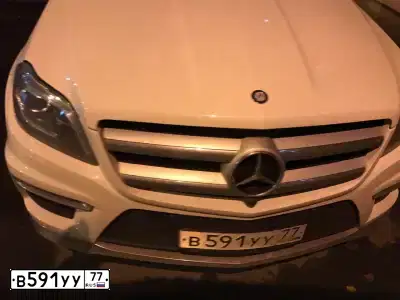 Фото автомобиля SAAB 9000, 1990 — госномер В591УУ77. Цвет: БЕЛЫЙ