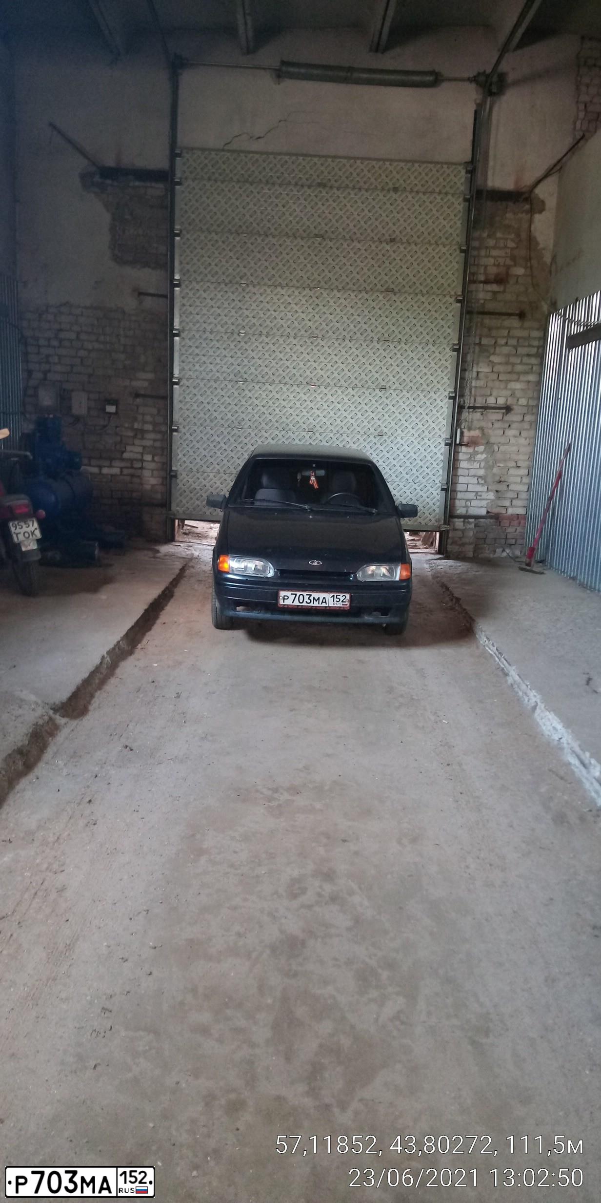 Фото автомобиля LADA 2115 SAMARA, 2008 — госномер У115РН52. Цвет: ЧЕРНЫЙ