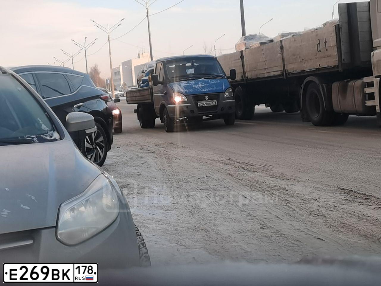 Фото автомобиля GAZ 3302 EL, 2010 — госномер Е269ВК178. Цвет: ТЕМНО-СИНИЙ