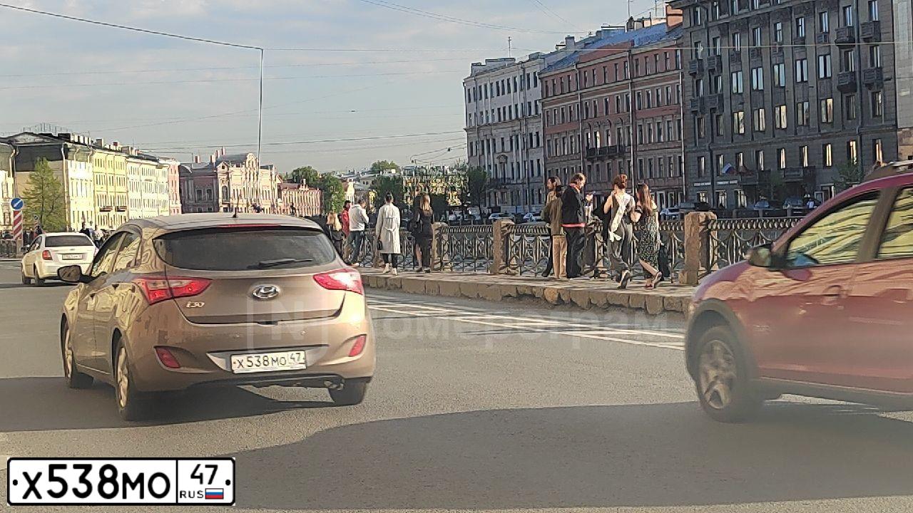 Фото автомобиля HYUNDAI I30, 2013 — госномер В179НХ92. Цвет: бронзовый