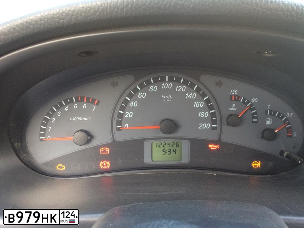 Фото автомобиля LADA 2172 PRIORA, 2009 — госномер В979НК124. Цвет: Сине-Черный