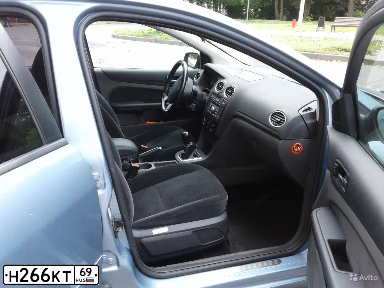 Фото автомобиля FORD D FOCUS, 2006 — госномер Н266КТ69. Цвет: СВЕТЛО-СЕРО-ГОЛУБОЙ