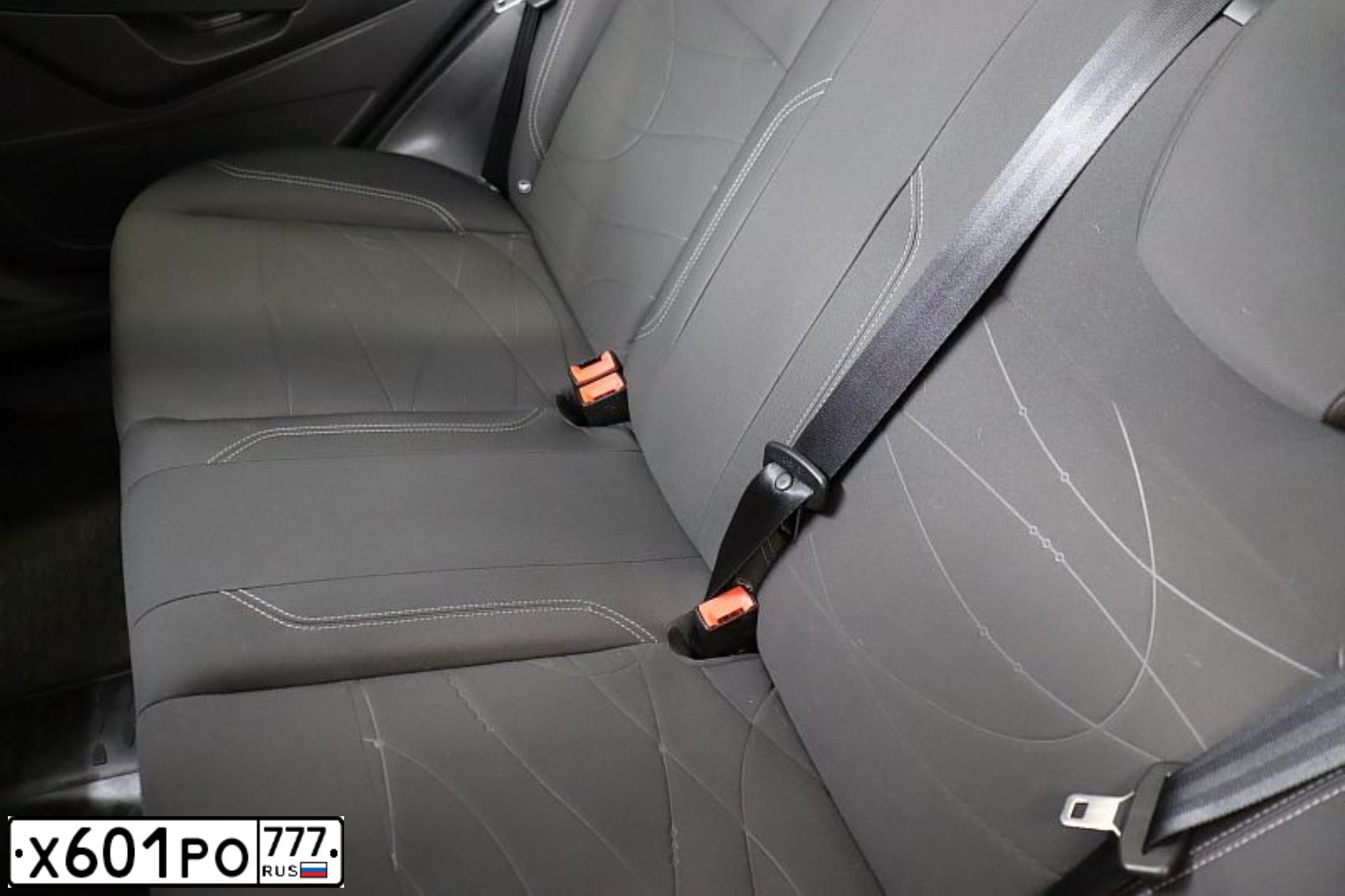 Фото автомобиля FORD FIESTA / ASPIRE, 2015 — госномер М068СА750. Цвет: Белый