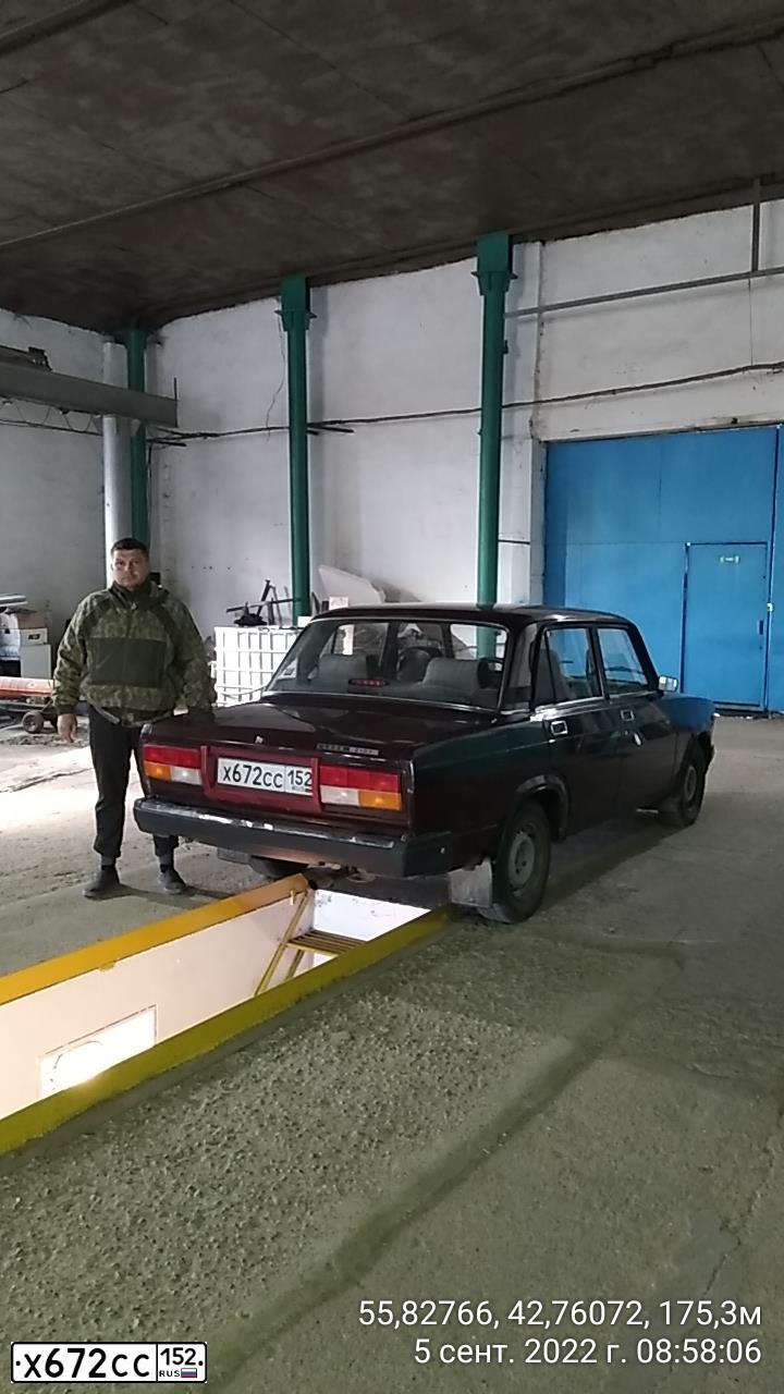 Фото автомобиля LADA 2107, 2008 — госномер У999СК52. Цвет: ТЕМНО-ВИШНЕВЫЙ