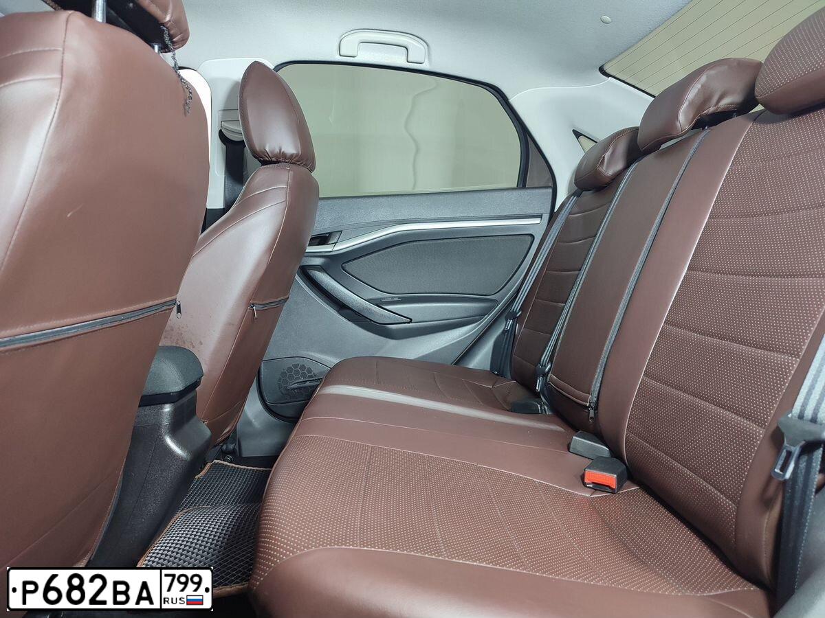Фото автомобиля LADA VESTA, 2017 — госномер Р682ВА799. Цвет: Коричневый