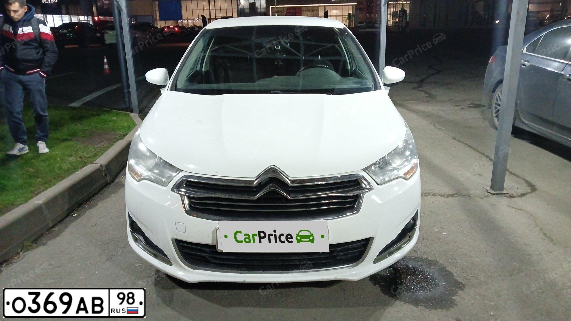 Фото автомобиля CITROEN C4, 2013 — госномер Т215КО198. Цвет: Белый