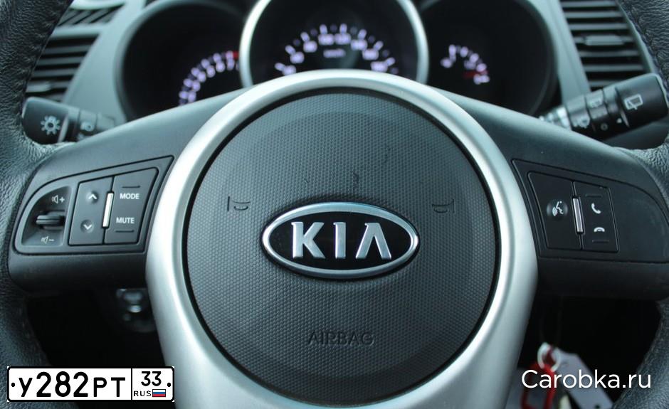 Фото автомобиля KIA SOUL, 2012 — госномер У282РТ33. Цвет: ПЕРЛАМ-СЕРЕБРИСТ.