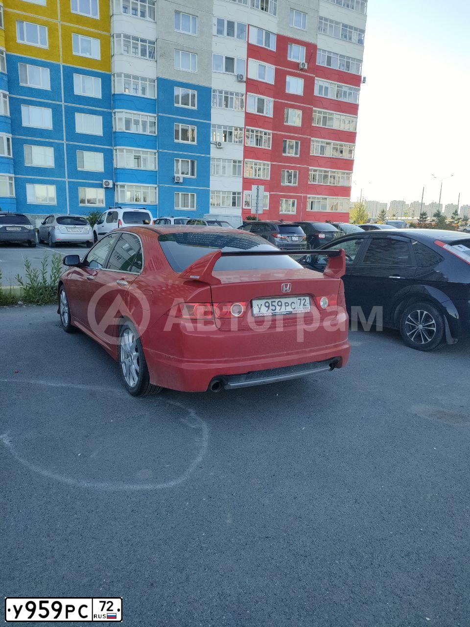 Фото автомобиля HONDA ACCORD, 2007 — госномер Е093ТЕ93. Цвет: Красный