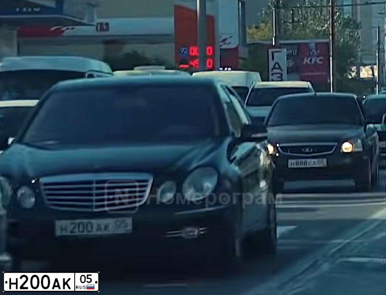 Фото автомобиля LADA 2170 PRIORA, 2012 — госномер О356ОМ05. Цвет: ТЕМНО-ВИШНЕВЫЙ