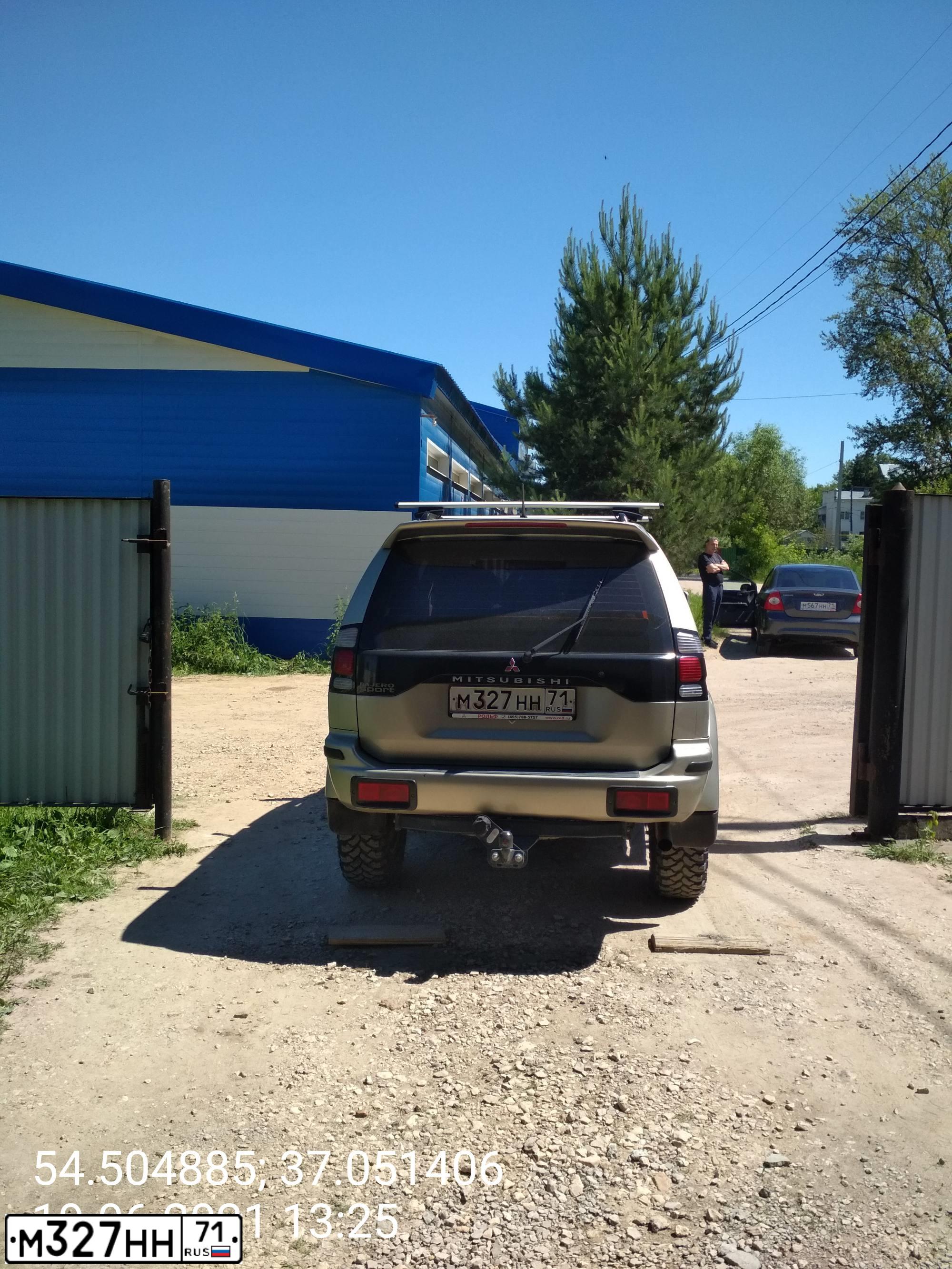 Фото автомобиля MITSUBISHI PAJERO SPORT, 2008 — госномер М327НН71. Цвет: БЕЖЕВЫЙ