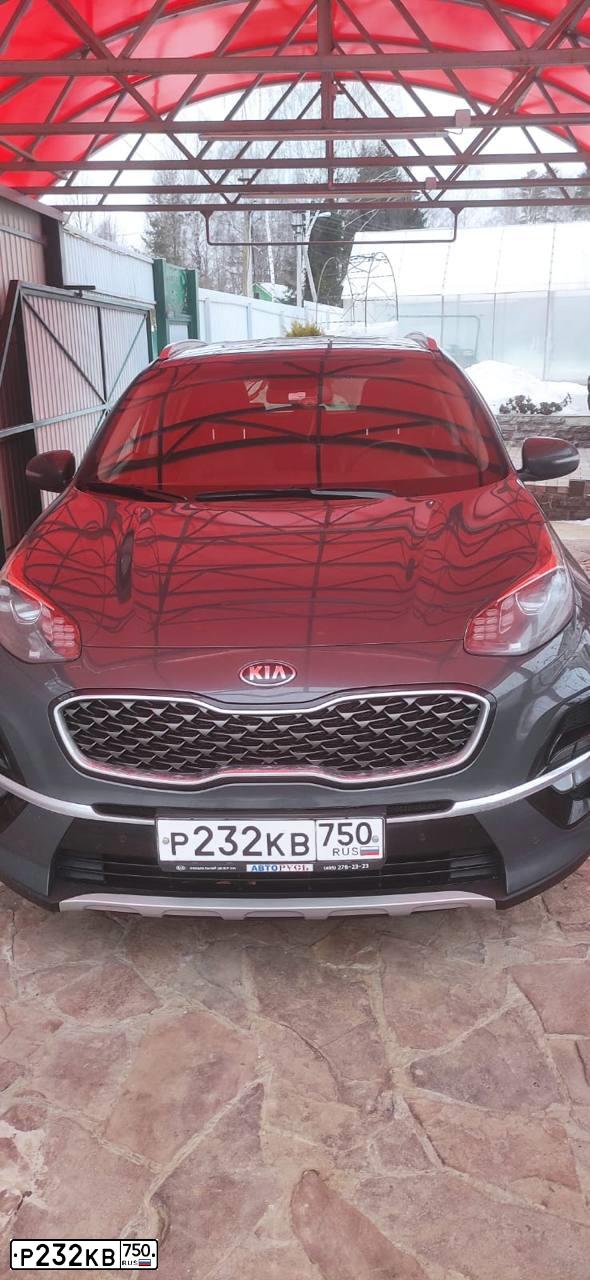 Фото автомобиля KIA SPORTAGE, 2013 — госномер Н824АВ797. Цвет: Серебристый