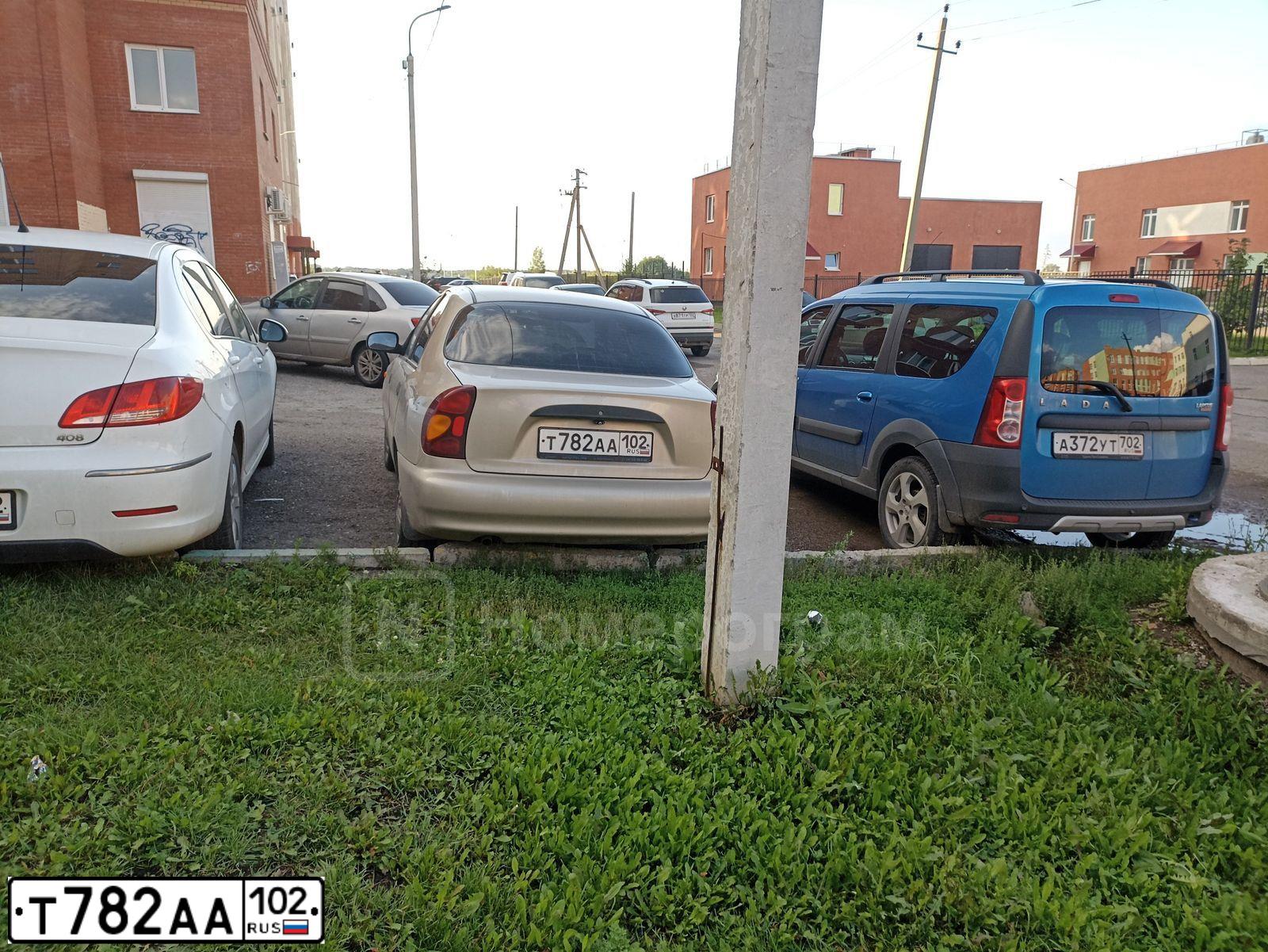 Фото автомобиля ZAZ CHANCE, 2012 — госномер Т782АА102. Цвет: ЗОЛОТИСТЫЙ