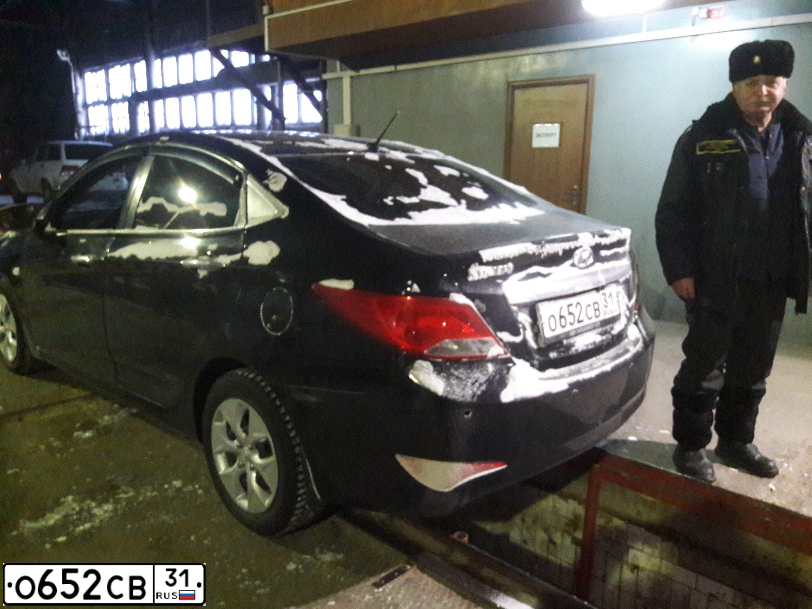 Фото автомобиля HYUNDAI SOLARIS, 2015 — госномер С631НТ89. Цвет: ЧЕРНЫЙ