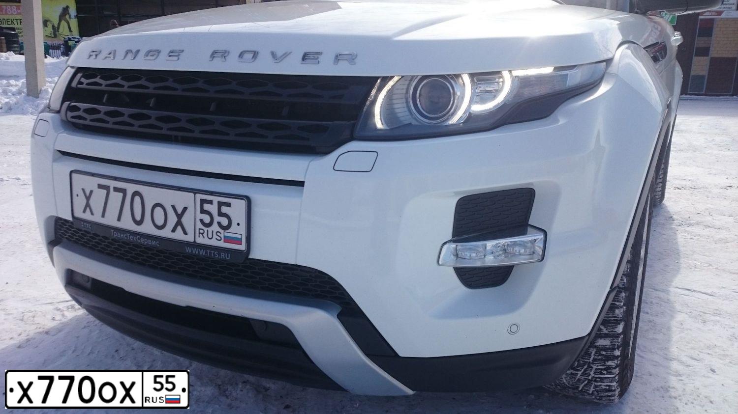 Фото автомобиля LANDROVER RANGE ROVER EVOQUE, 2012 — госномер К828КР102. Цвет: ЯРКО-БЕЛЫЙ